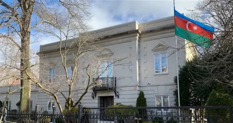 Консульский отдел посольства Азербайджана в США временно прекращает прием