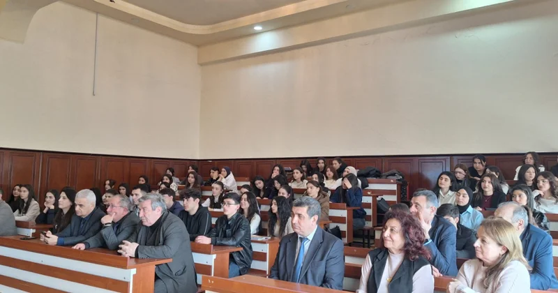 Kristallar, kvazikristallar və fonsuz naxışlar elmi seminar