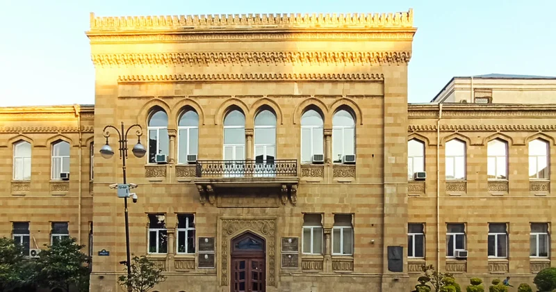 Nizami Gəncəvi irsi ilkin mənbələr əsasında yenidən araşdırılıb