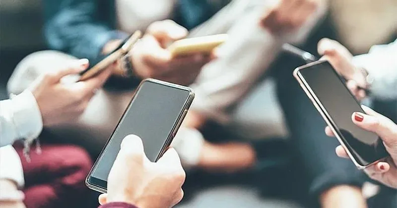 Azərbaycanda mobil operatorlar 205 mln. manatdan çox gəlir qazanıb
