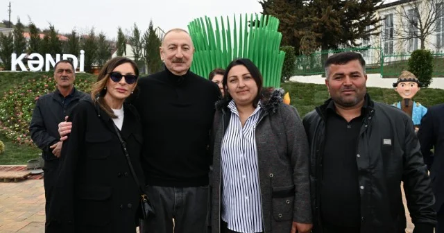 Qəhrəman ana ilə mən də çəkdirim Mehriban Əliyeva