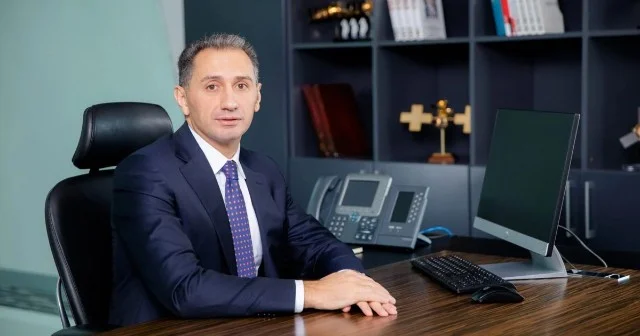 Nazir bürünc medal qazanan cüdoçunu təbrik edib
