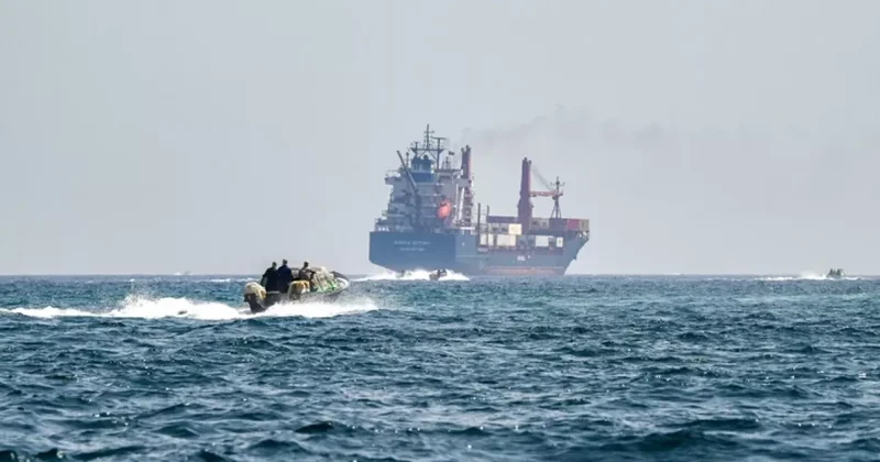 Конвой танкеров прошёл Ормузский пролив во время краткого перемирия в Иране