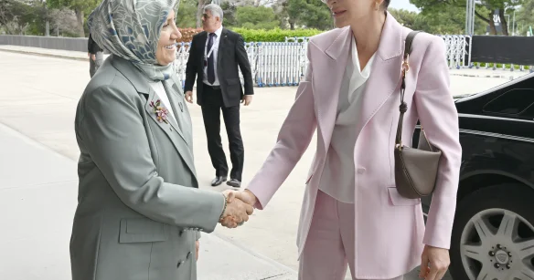 Azərbaycanın birinci xanımı Mehriban Əliyeva Antalyada “Fələstində sülh naminə birləşərək: Təhsil sisteminin məhv edilməsi ilə mübarizə və gələcəyin qorunması” adlı paneldə iştirak edib