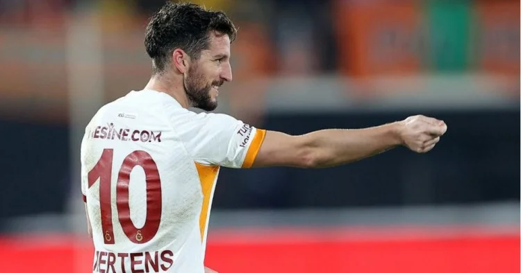 Qalatasaray ın futbolçusu vətəninə qayıtmağa hazırlaşır