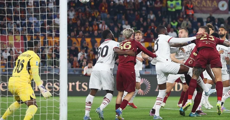 Roma 21 ci dəqiqədən azlıqda qalan Milan a qarşı VİDEO