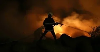 Hindistanda yanğın baş verib, altısı uşaq olmaqla, azı 17 nəfər ölüb