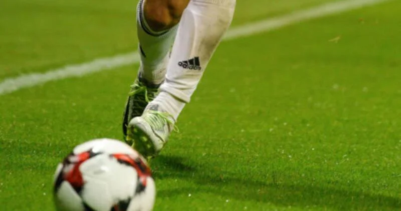 “Qarabağ” “Kəpəz”i darmadağınla yola saldı