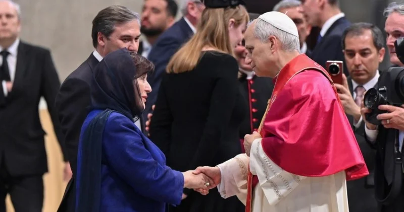 Sahibə Qafarova Papa XIV Leoya Azərbaycan Prezidentinin təbriklərini çatdırıb