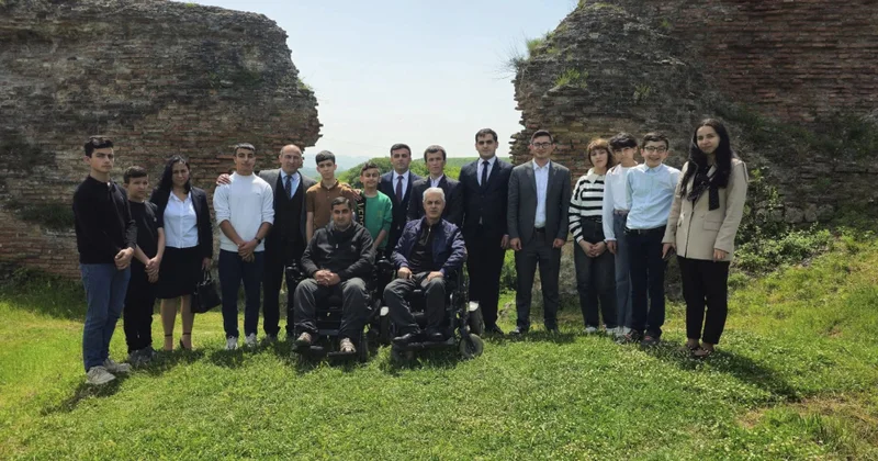 “DOST Evi”nin benefisiar və əməkdaşları Qəbələ Dövlət Tarix Bədii Qoruğunda olublar