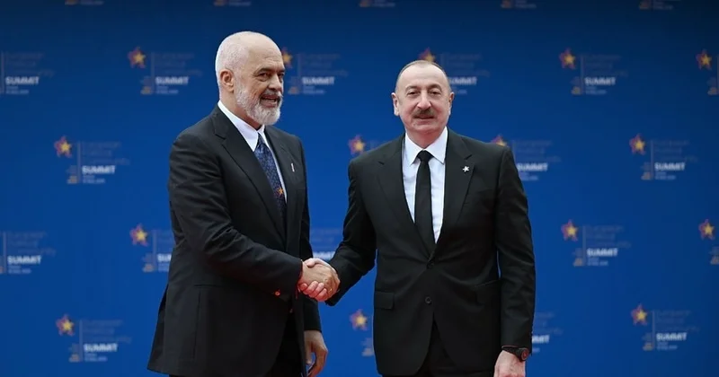 Ağdamdan Tiranaya tarixi səfər və peşman olanlara uzanan əllər