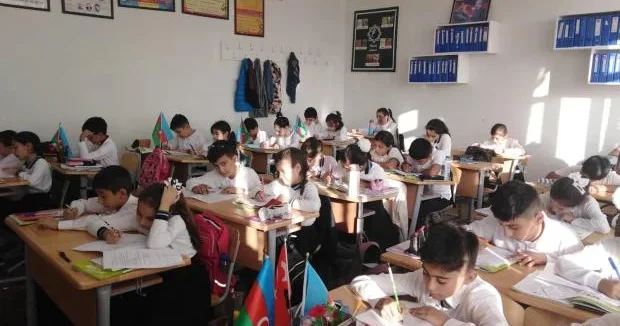 Valideynlər və şagirdlər narahatdır
