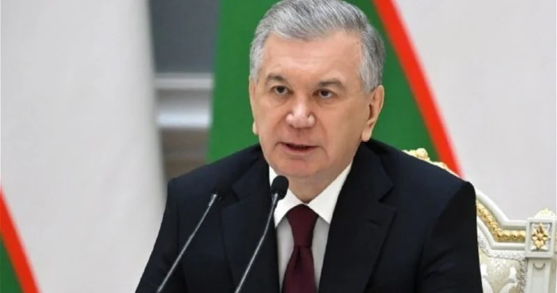 Мирзиёев выразил благодарность Ильхаму Алиеву за безупречную организацию WUF13
