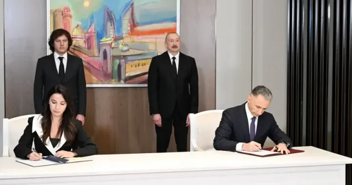 Bakı Tbilisi Qars dəmir yolunun modernləşdirmə işlərinin yekun qəbulu təsdiqləndi