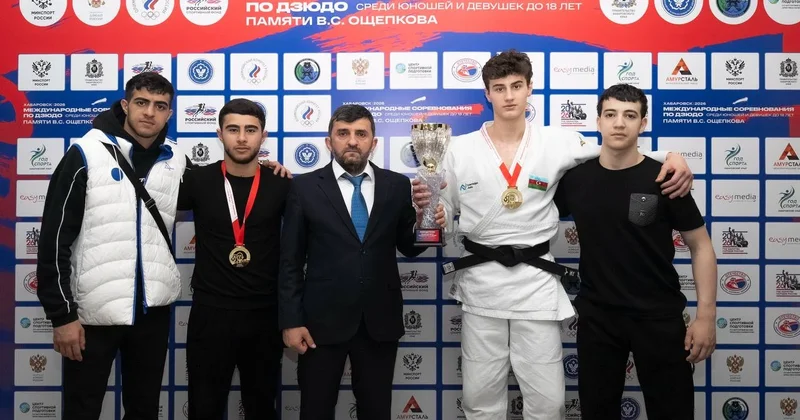 Cüdoçularımızdan Xabarovskda iki medal FOTO
