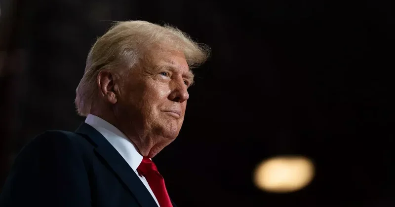 Трамп опубликовал ИИ картинки, где он управляет боевыми действиями в космосе