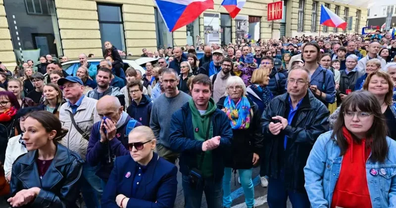 В Чехии прошли массовые протесты против реформы финансирования общественных СМИ