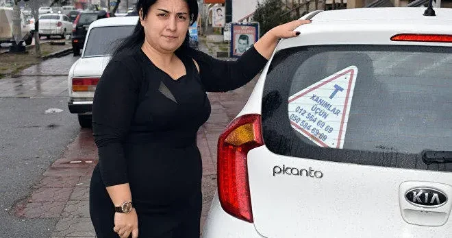 Yolun sağında parklanma varsa, ikinci zolaqda sərnişin mindirib düşürənə cərimə yazılmamalıdır Mütəxəssis