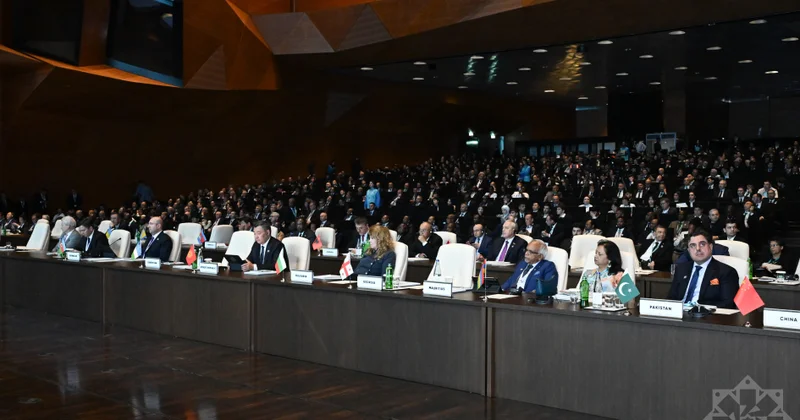 WUF13 Liderlər Sammiti keçirildi