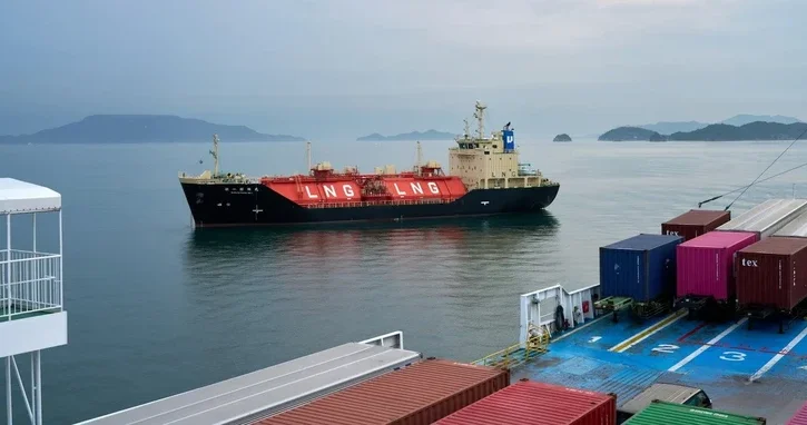 Россия нанесла удар по иностранному торговому судну в водах Украины ВСУ