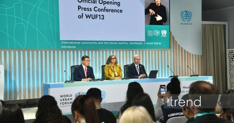 Началась официальная пресс конференция, посвящeнная открытию WUF13 ФОТО