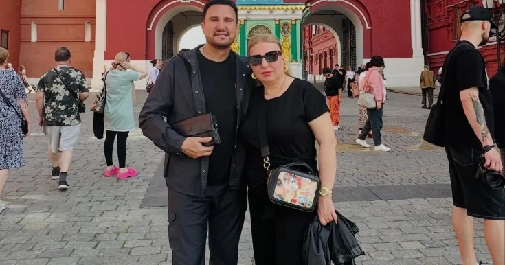 Nadir Qafarzadə həyat yoldaşı ilə Moskvada Fotolar