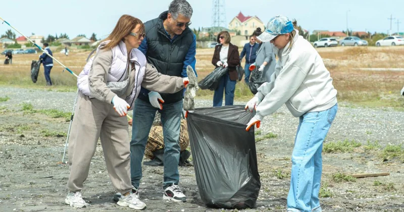 Hövsan qəsəbəsində sahilboyu ərazilər məişət tullantılarından təmizlənib
