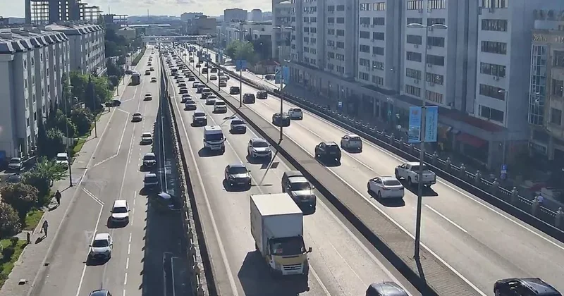 Bakının bəzi yollarında TIXAC var