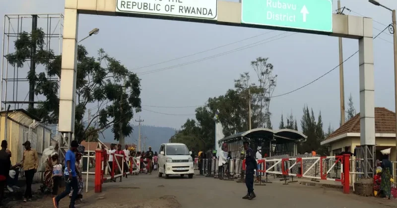 Ruanda Ebola səbəbindən Konqo ilə sərhədi bağlayıb
