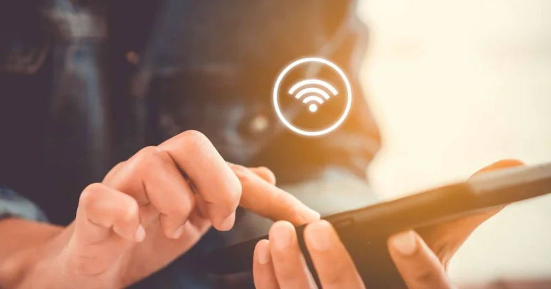 Azərbaycan apreldə genişzolaqlı internetin sürətinə görə 1 pillə geriləyib