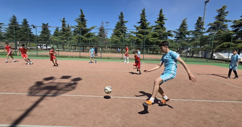 Şəmkirdə keçirilən minifutbol turnirində 8 komanda mübarizə aparıb