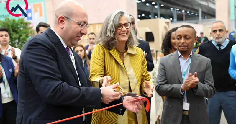 WUF tarixinin ən böyük sərgisi Bakıda açıldı Fotolar