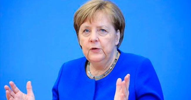 Merkel: “Tramp dövründə ABŞ Avropa institutlarına qarşı müharibə elan edib”
