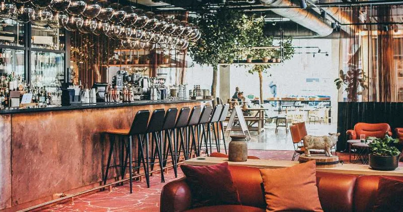“Yalnız ailə ilə qəbul edirik” deyən restoran sahiblərinə XƏBƏRDARLIQ Qanun deyir ki… KONKRET
