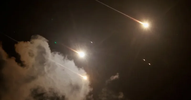 İranın Keşm adasında dronlara qarşı müdafiə sistemləri işə düşdü