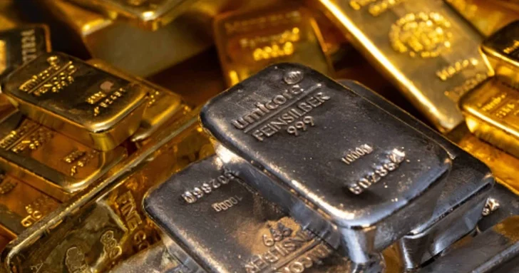 Фьючерсы на золото обвалились до минимума с конца марта что давит на рынок