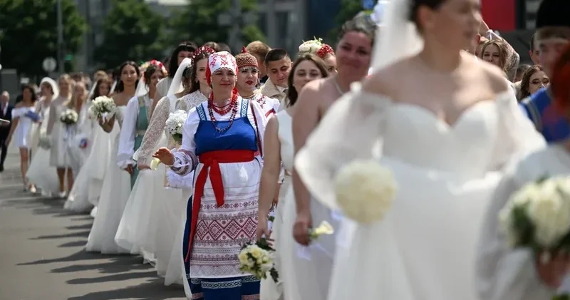 Rusiyada nikah yaşının aşağı salınması təklif edilir