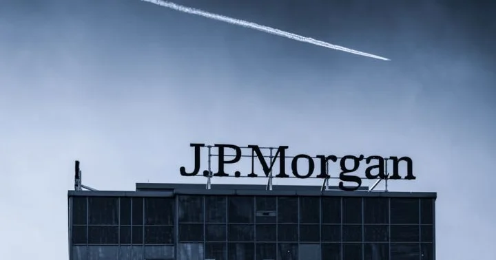 JPMorgan Chase 2026 cı il üzrə qızılın qiyməti proqnozunu aşağı salıb