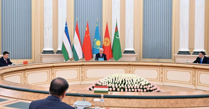 Tokayev: Orta Dəhliz Avrasiya logistikasının strateji elementinə çevrilir