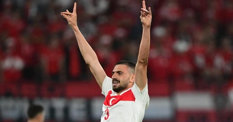 Türk futbolçudan maraqlı addım Azərbaycanlı azarkeşlərin də rəğbətini qazandı + VİDEO