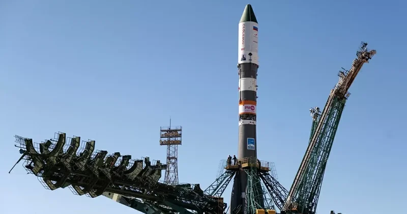 Роскосмос разместил рекламу на ракетах