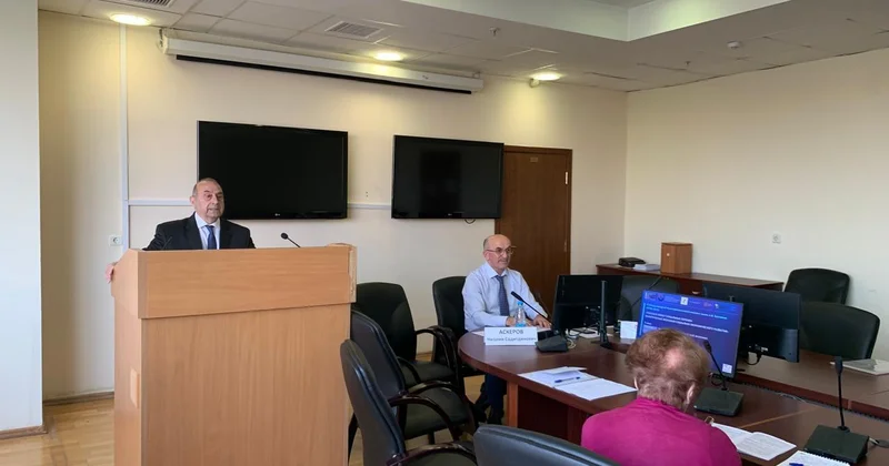 UNEC professoru Moskva İqtisadi Forumunda çıxış etdi Əlican Babayev beynəlxalq konqresdə iştirak edib + FOTO