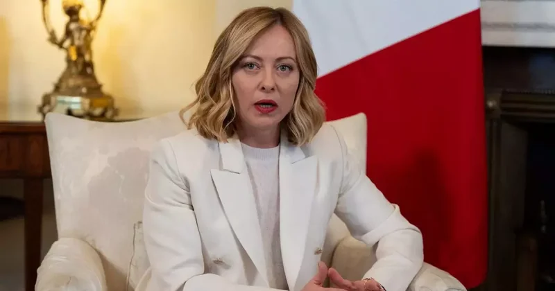 İtaliyanın baş naziri: İranın indiki rəhbərliyi xalq tərəfindən devrilməlidir