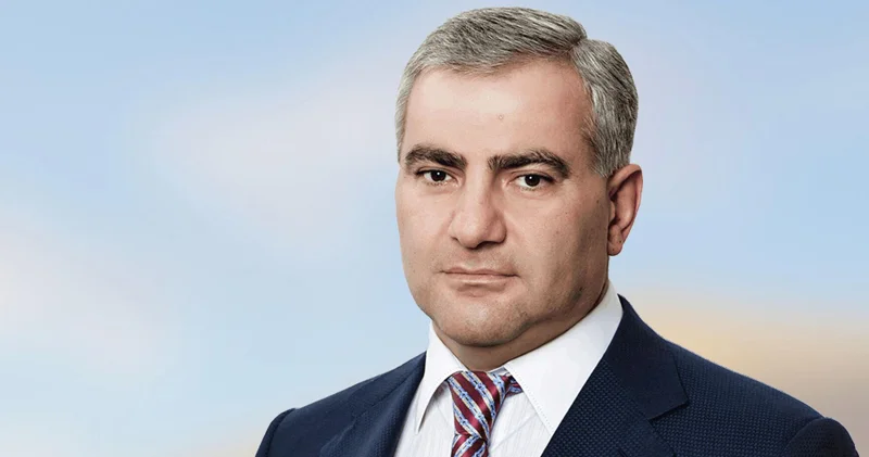 Erməni kilsəsini Samvel Karapetyanla nə bağlayır? Politoloq