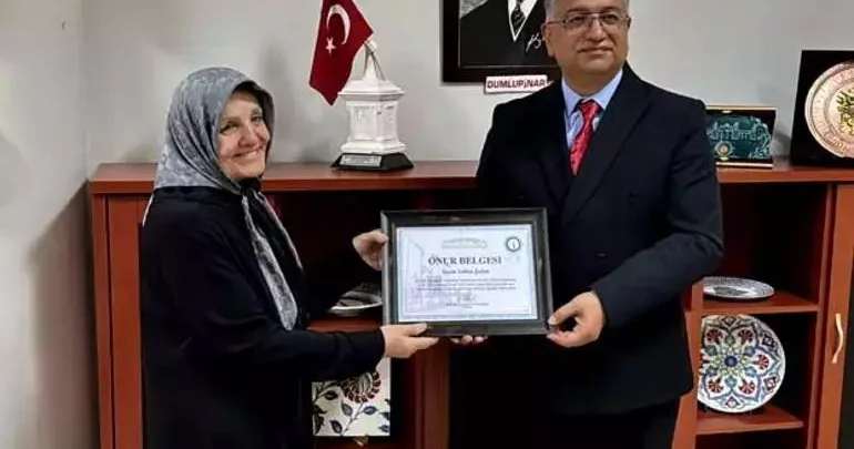 Oxumağın yaşı yoxdur: 71 yaşlı qadın universiteti bitirdi