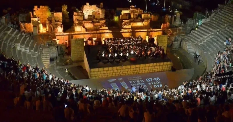Dünya ulduzları Efes Antik Teatrında səhnəyə çıxacaq