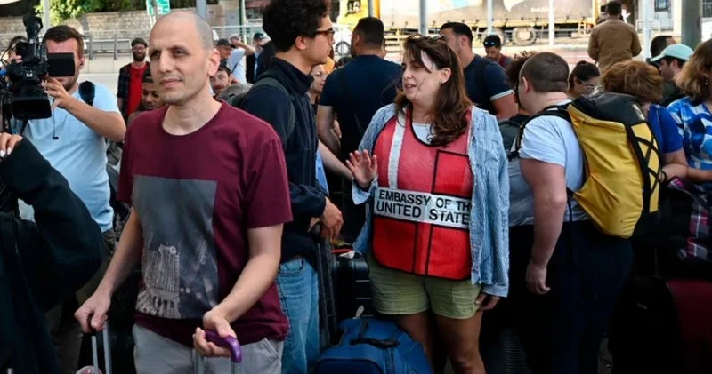 ABŞ İsraildən öz vətəndaşlarının könüllü təxliyəsini təşkil edir