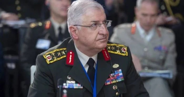 Глава МО Турции прибыл на границу с Ираном