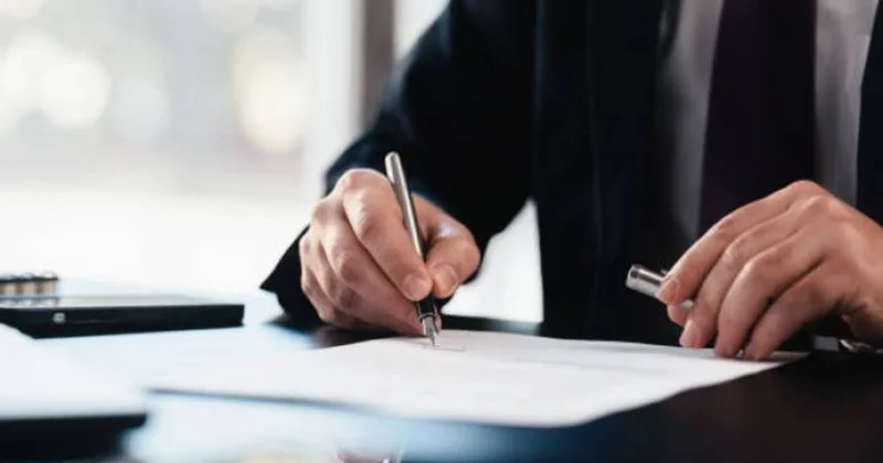 Prokurorluq orqanlarında çalışan şəxslərin pensiya yaşı dəyişdirilir