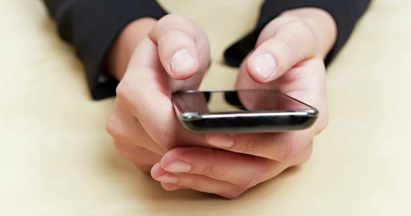 Foto və videoları silmədən telefon yaddaşını necə boşaltmaq olar? Sadə üsullar